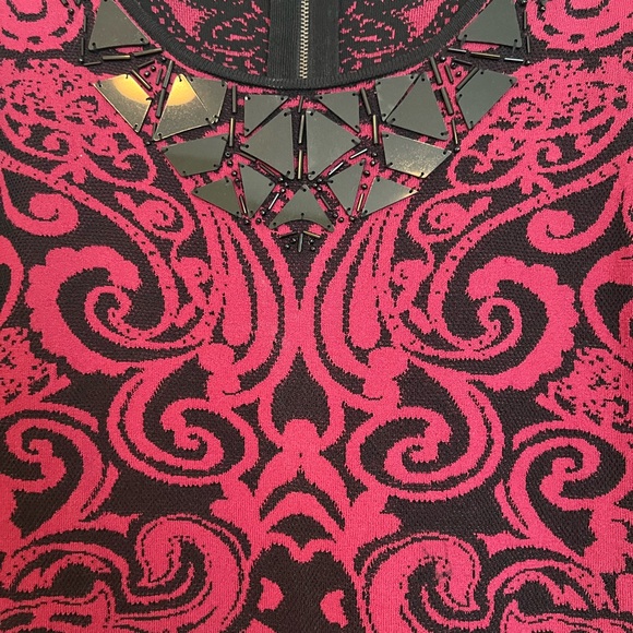 Cache XL burgundy and black gorgeous and elegant dress for any occasion - Picture 6 of 12